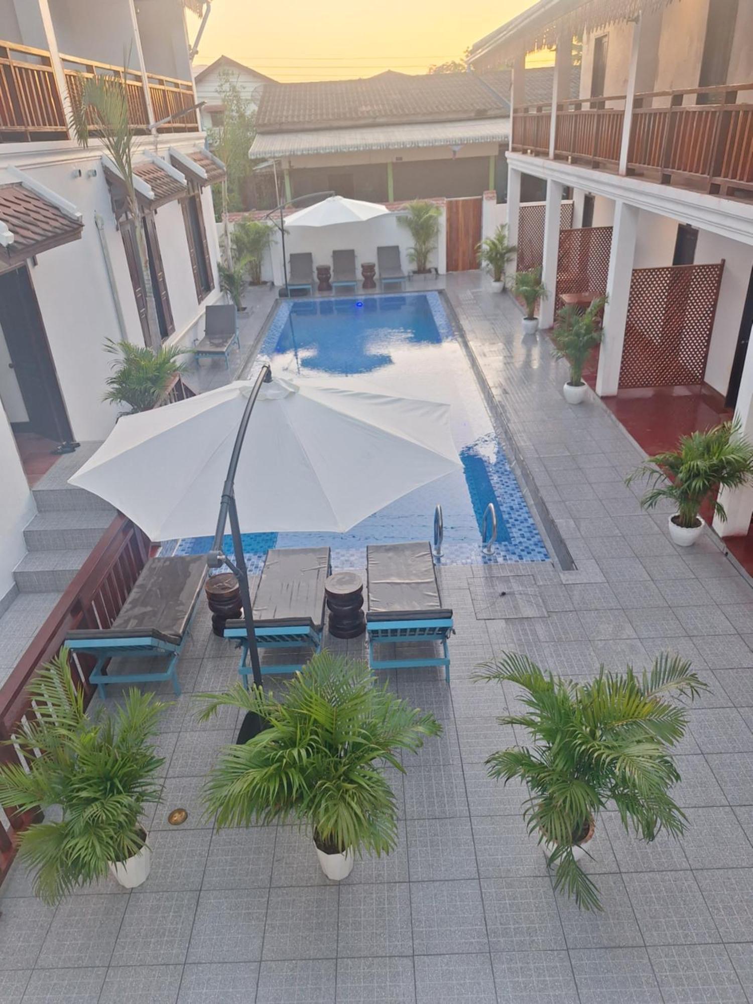 Luang Prabang Pavilion Hotel & Travel Exterior photo