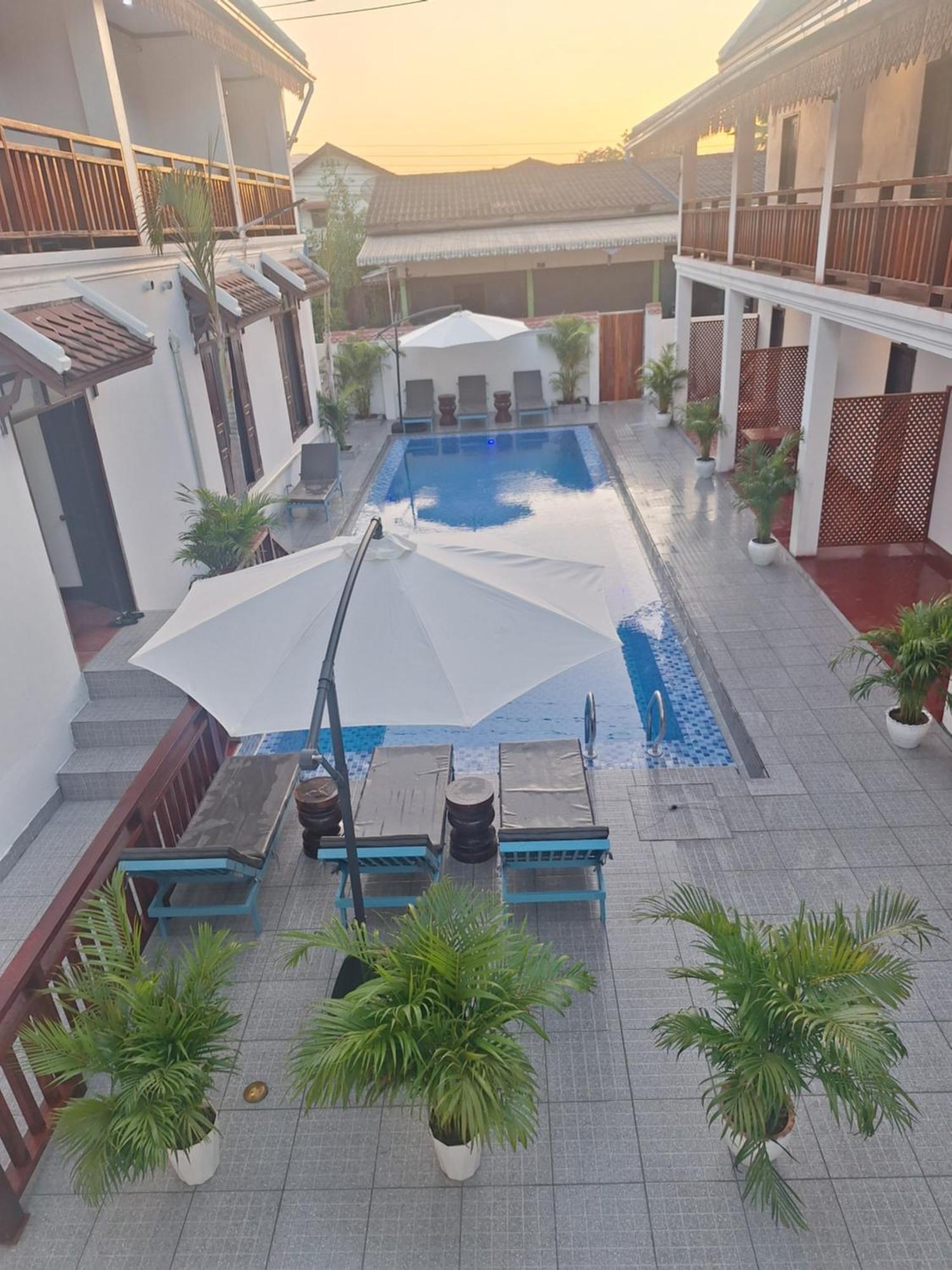 Luang Prabang Pavilion Hotel & Travel Exterior photo