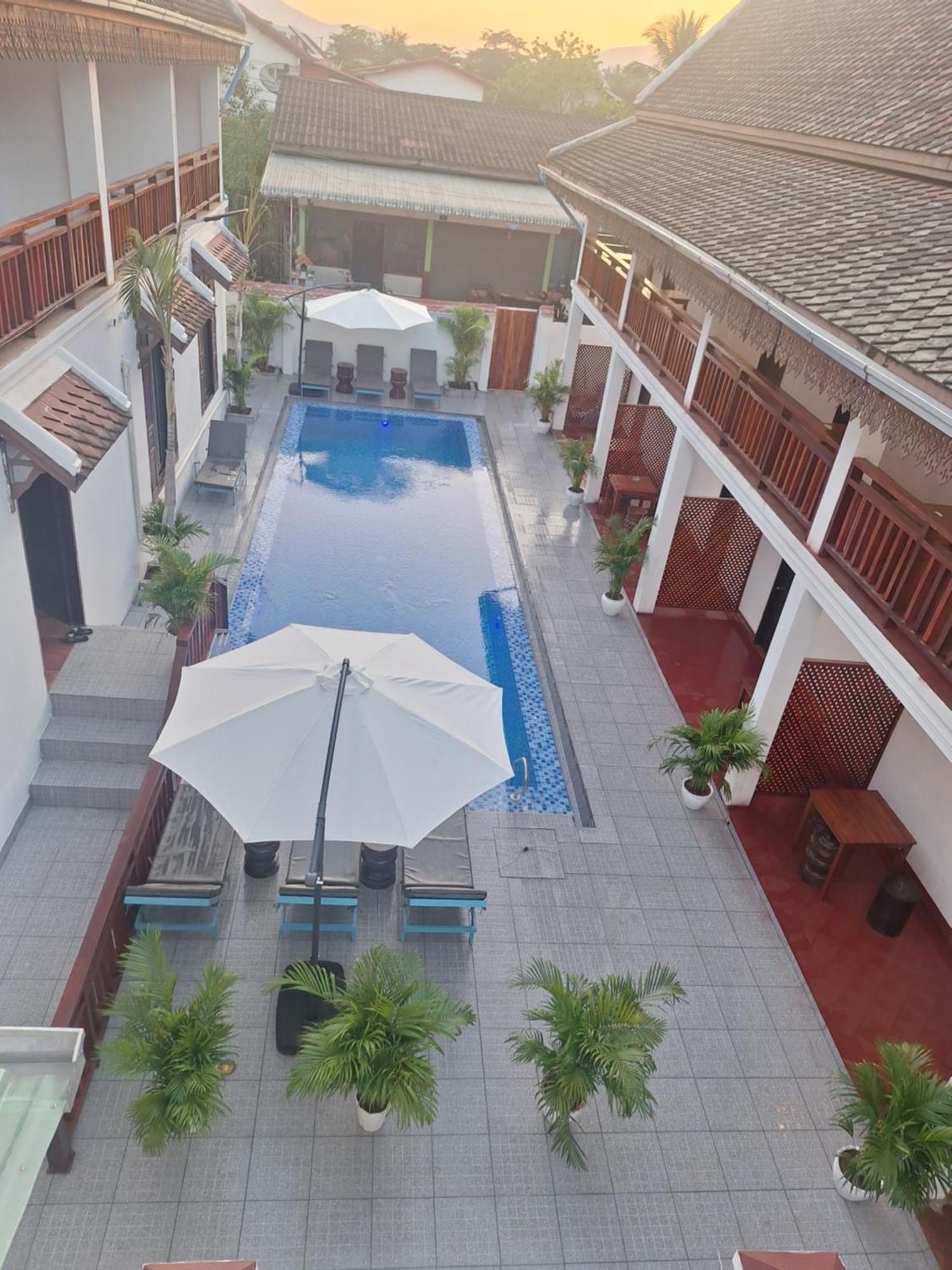 Luang Prabang Pavilion Hotel & Travel Exterior photo