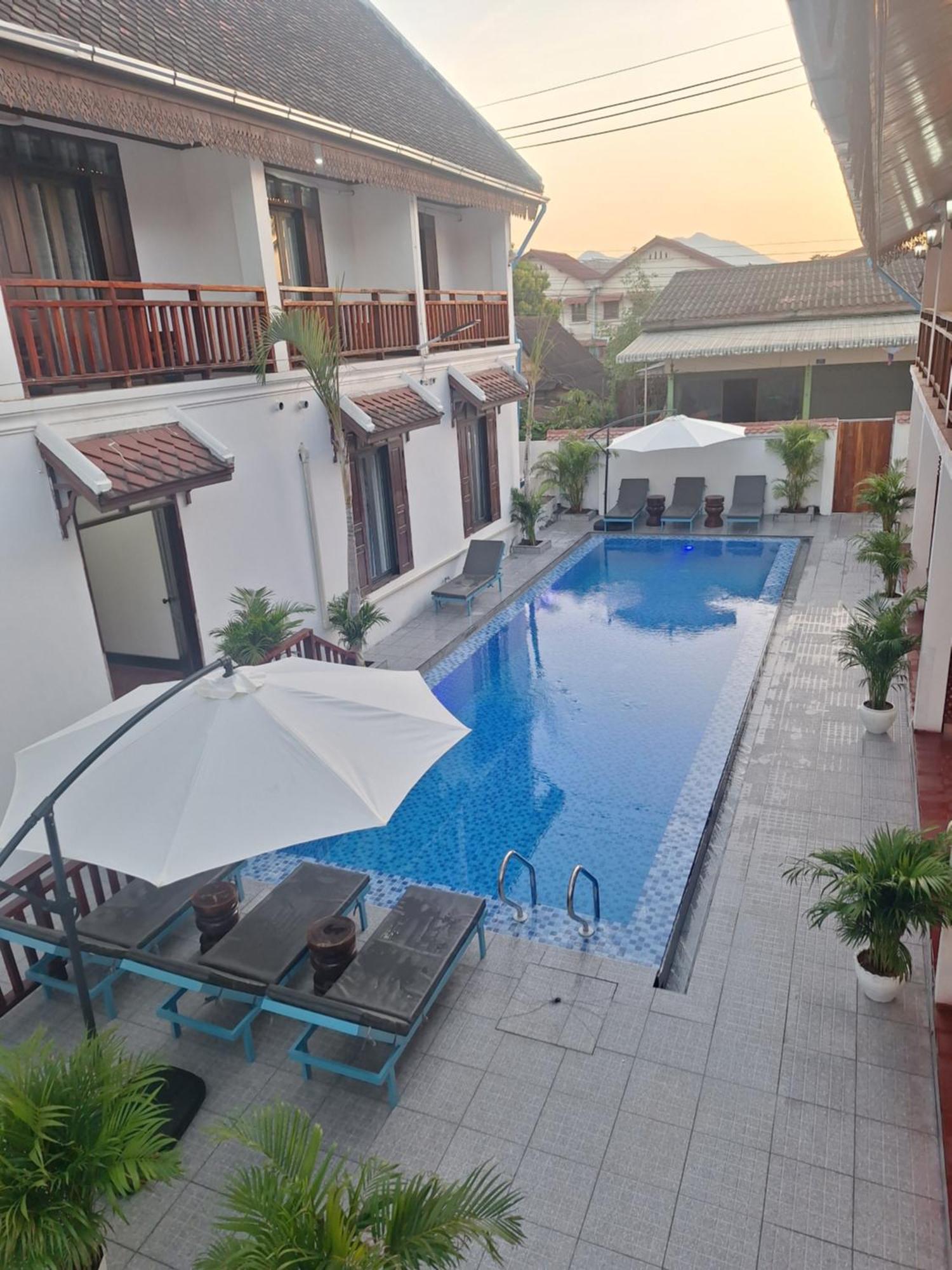 Luang Prabang Pavilion Hotel & Travel Exterior photo