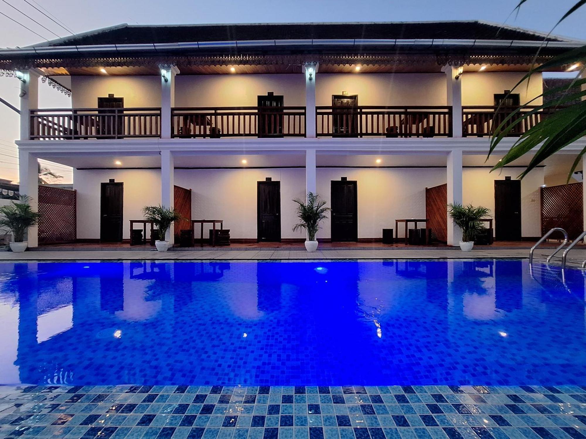 Luang Prabang Pavilion Hotel & Travel Exterior photo