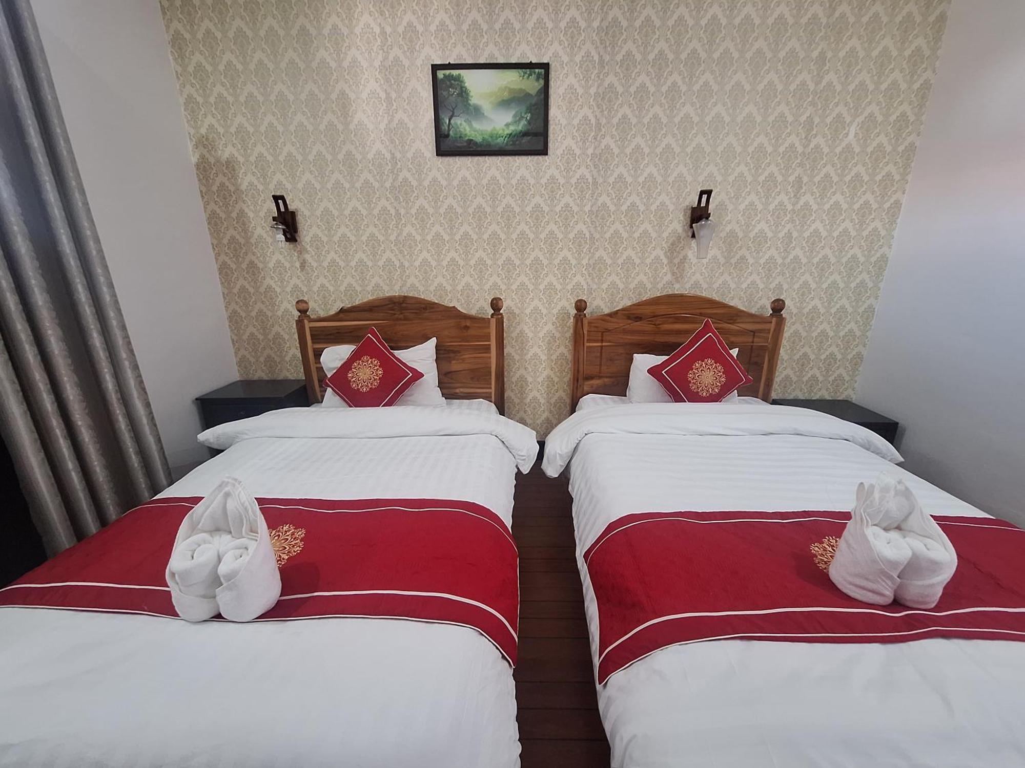 Luang Prabang Pavilion Hotel & Travel Exterior photo