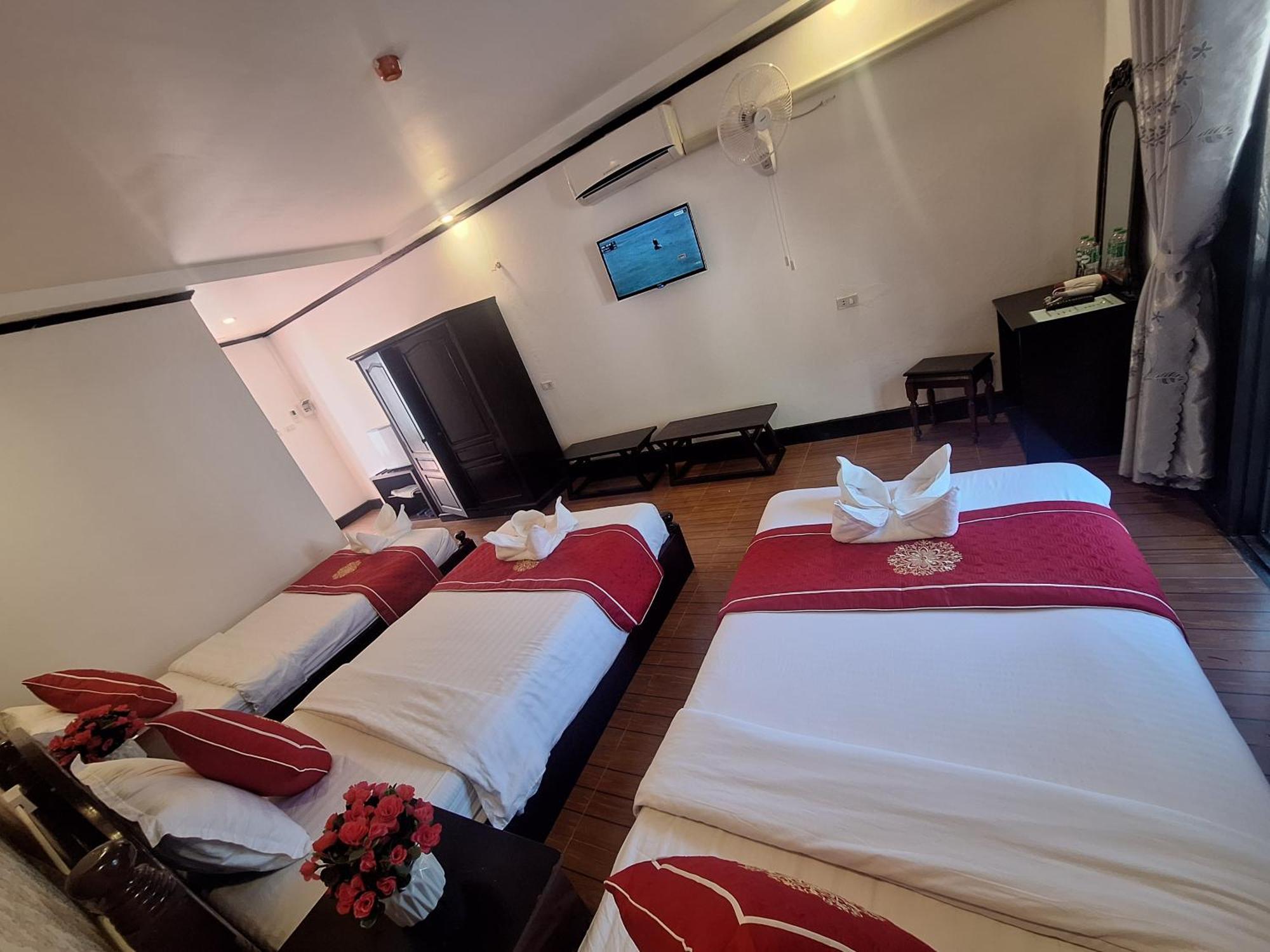 Luang Prabang Pavilion Hotel & Travel Exterior photo