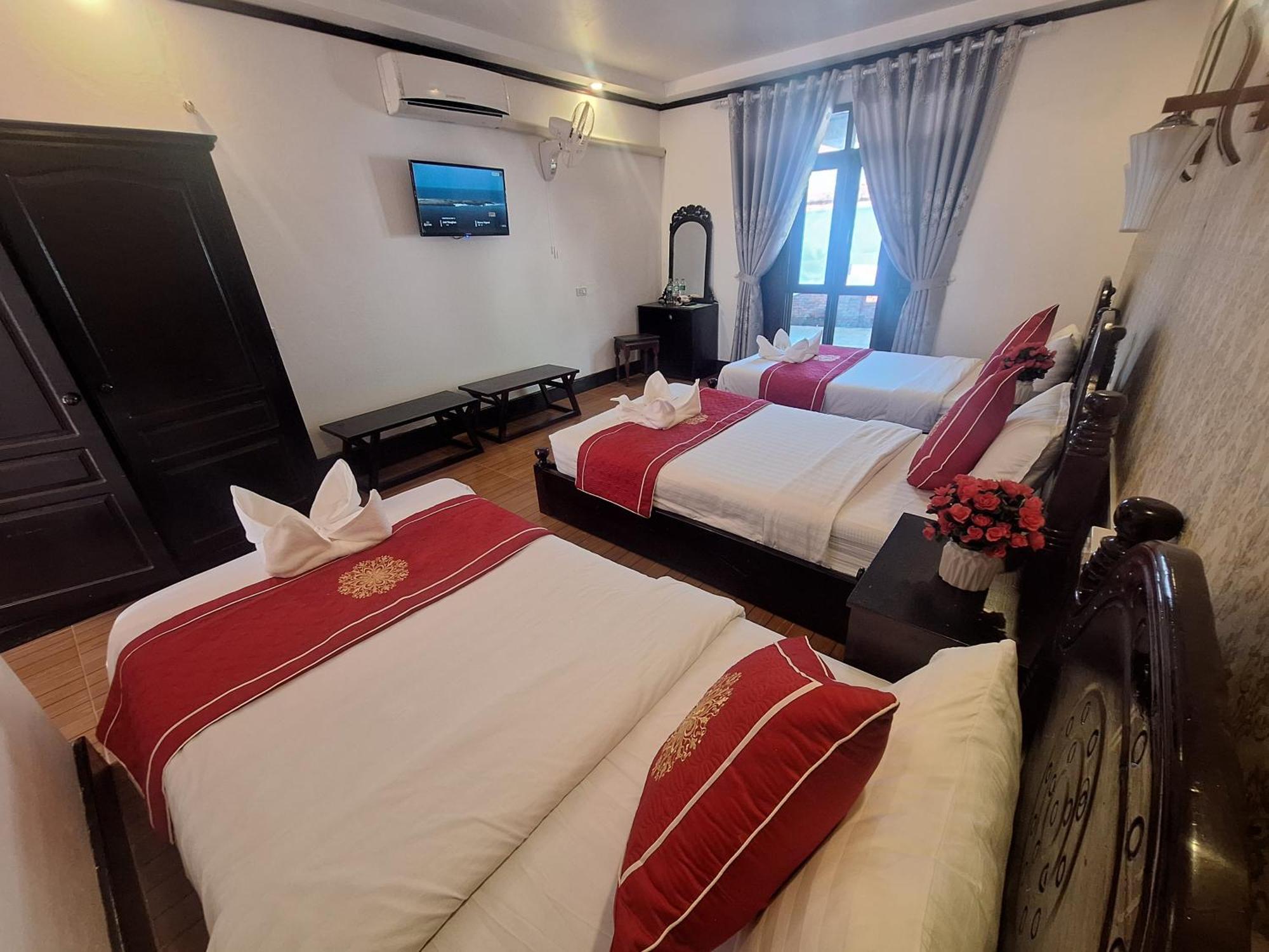 Luang Prabang Pavilion Hotel & Travel Exterior photo
