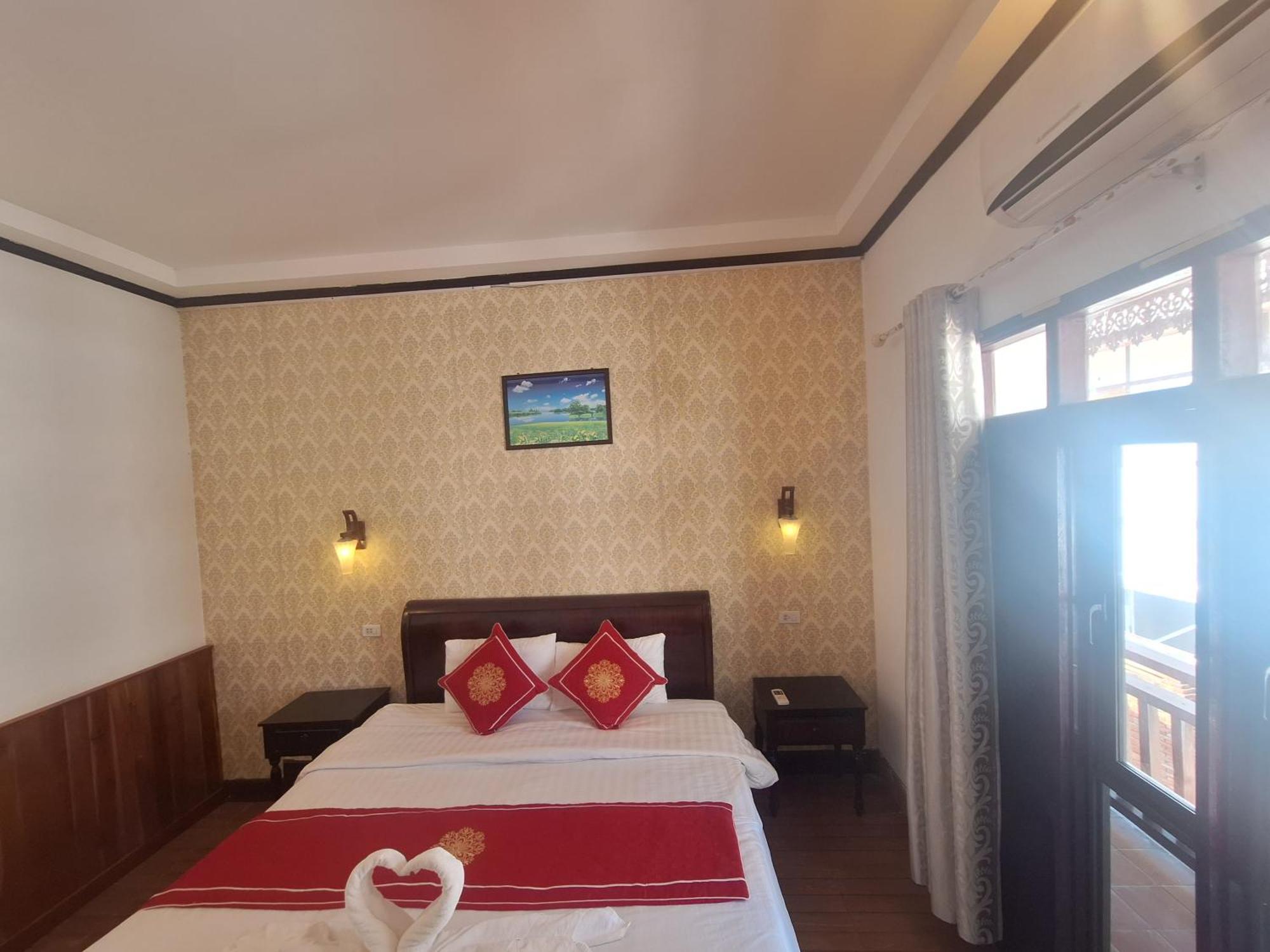 Luang Prabang Pavilion Hotel & Travel Exterior photo