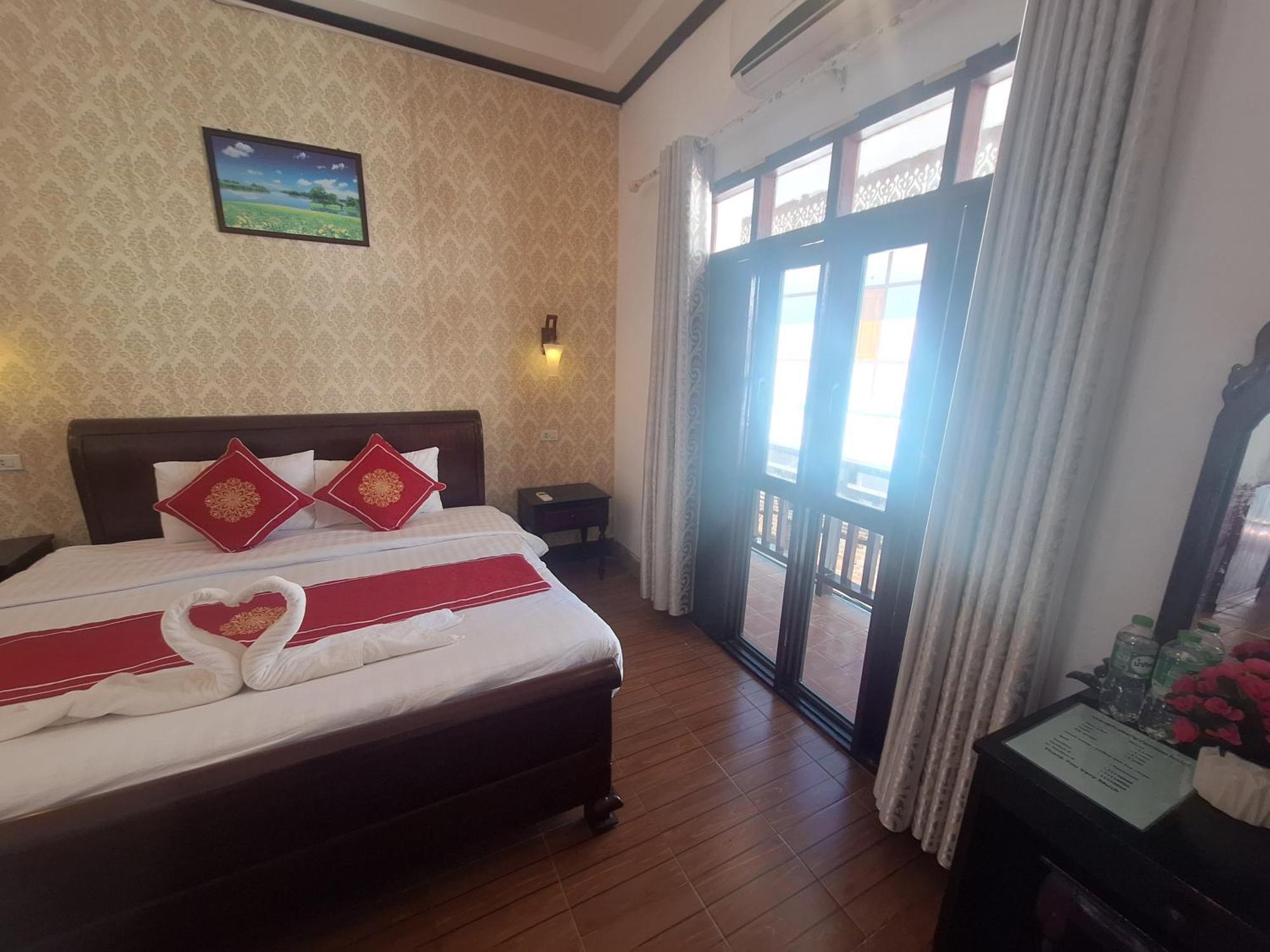 Luang Prabang Pavilion Hotel & Travel Exterior photo